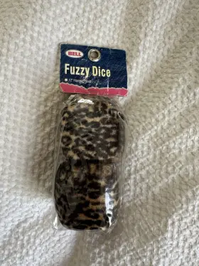 33603-1 Bell Vtg Y2k 2000 Automotive Hanging Fuzzy Dice Leopard 12 Inch Cord New 33603-1 Bell Vtg Y2k 2000 Automotive Hanging Fuzzy Dice Leopard 12 Inch Cord New