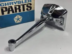 2765813 Chrysler Dodge Plymouth Nos Mopar Interior Rear View Mirror Chrome Mounting Baseplate Bracket Pedestal