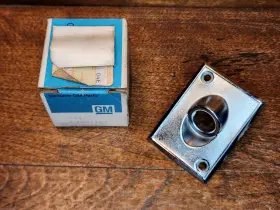 1387797 General Motors Nos Gm Remote Mirror Escutcheon 1970-1981 Camaro Firebird F85 Skylark