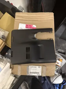 20912536 Gm - Part #20912536 Rear View Mirror Mount Plate Black