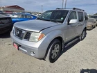 Rear View Mirror With Automatic Dimming Sl Thru 3/12 Fits 06-12 Frontier Used. Price: $80.02.